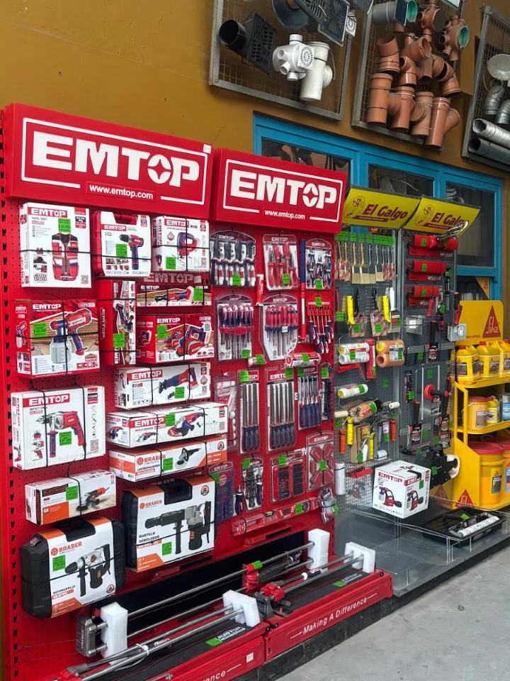 Ferretería Emtop · Materiales Echeverría, corralón en Belgrano