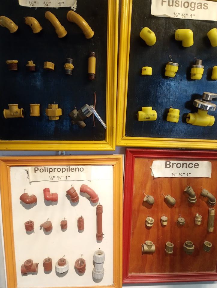 Fusiogas, polipropileno y bronce · Materiales Echeverría, corralón en Belgrano